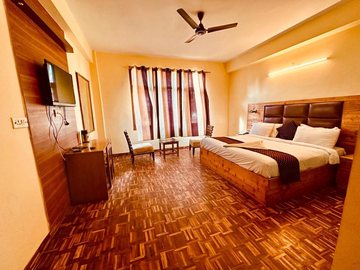 Hotel Grand Kalinga - Near Volvo Bus Stand Manali Kültér fotó
