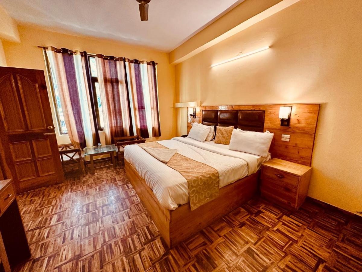 Hotel Grand Kalinga - Near Volvo Bus Stand Manali Kültér fotó